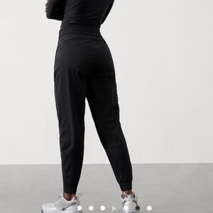 Athleta Trekkie North Jogger Size 2 Black